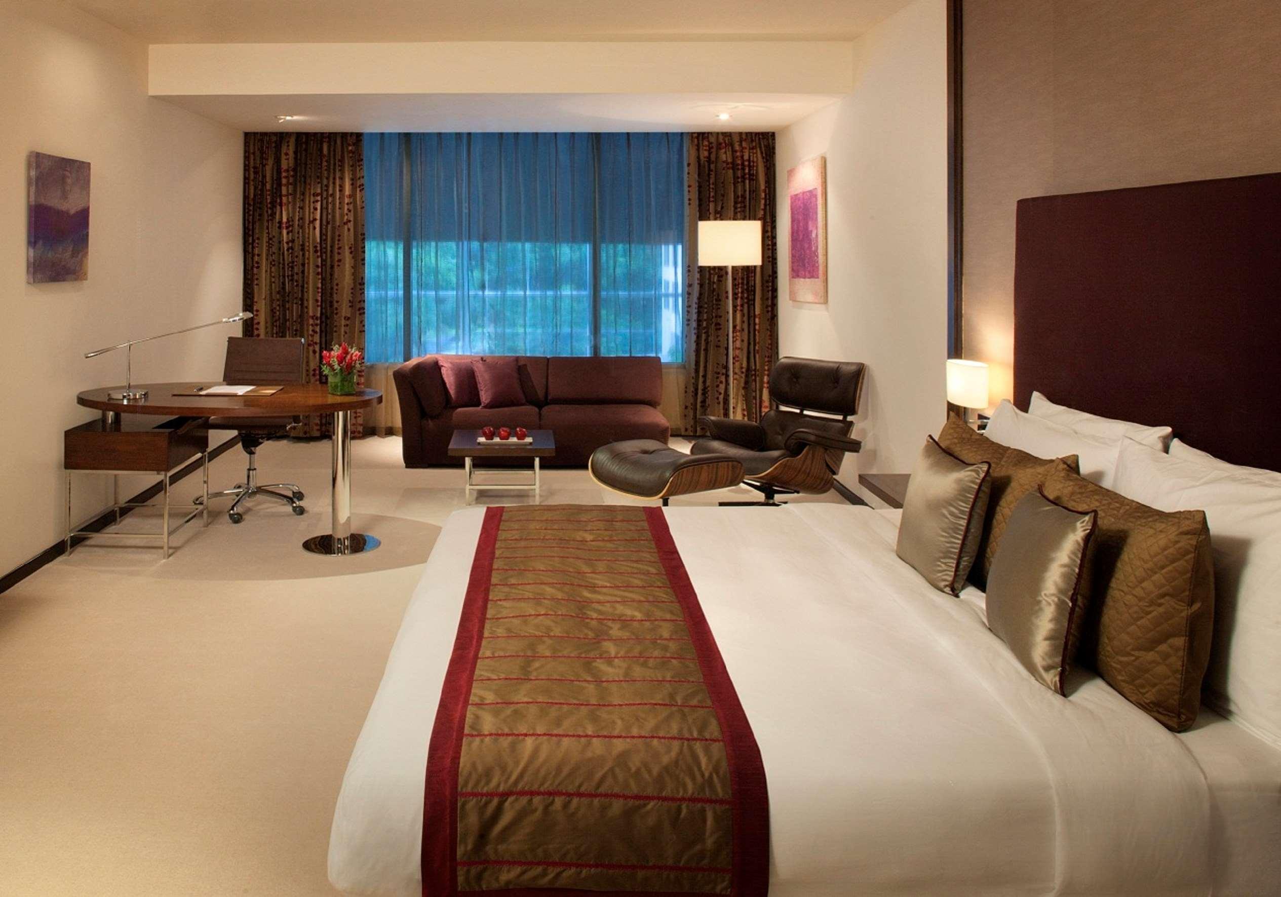 Radisson Blu Plaza Hotel Hyderabad Banjara Hills Quarto foto A room at the Taj Bengal